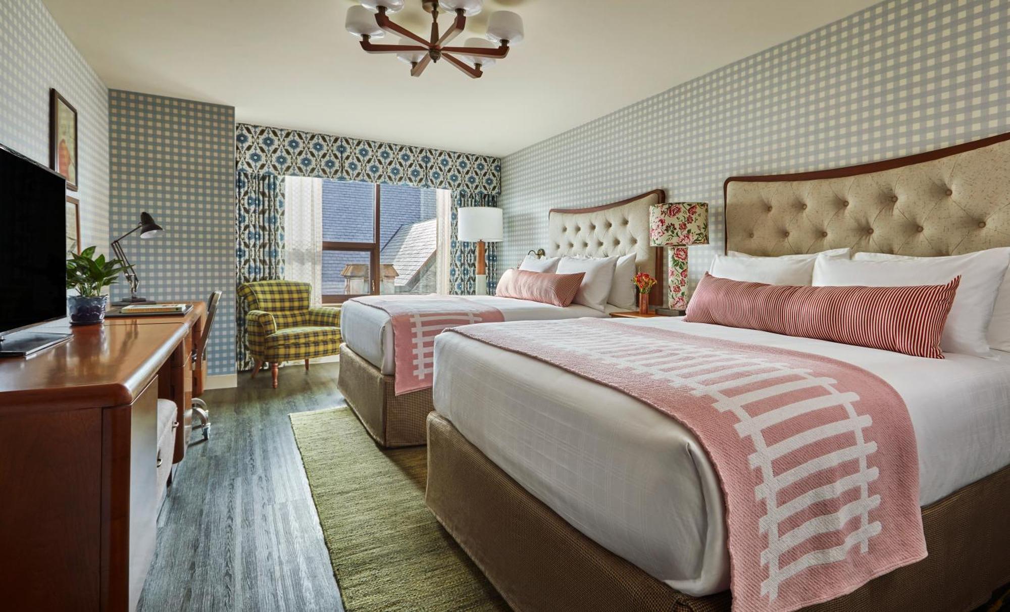 Graduate Queen Room Two Queen Beds