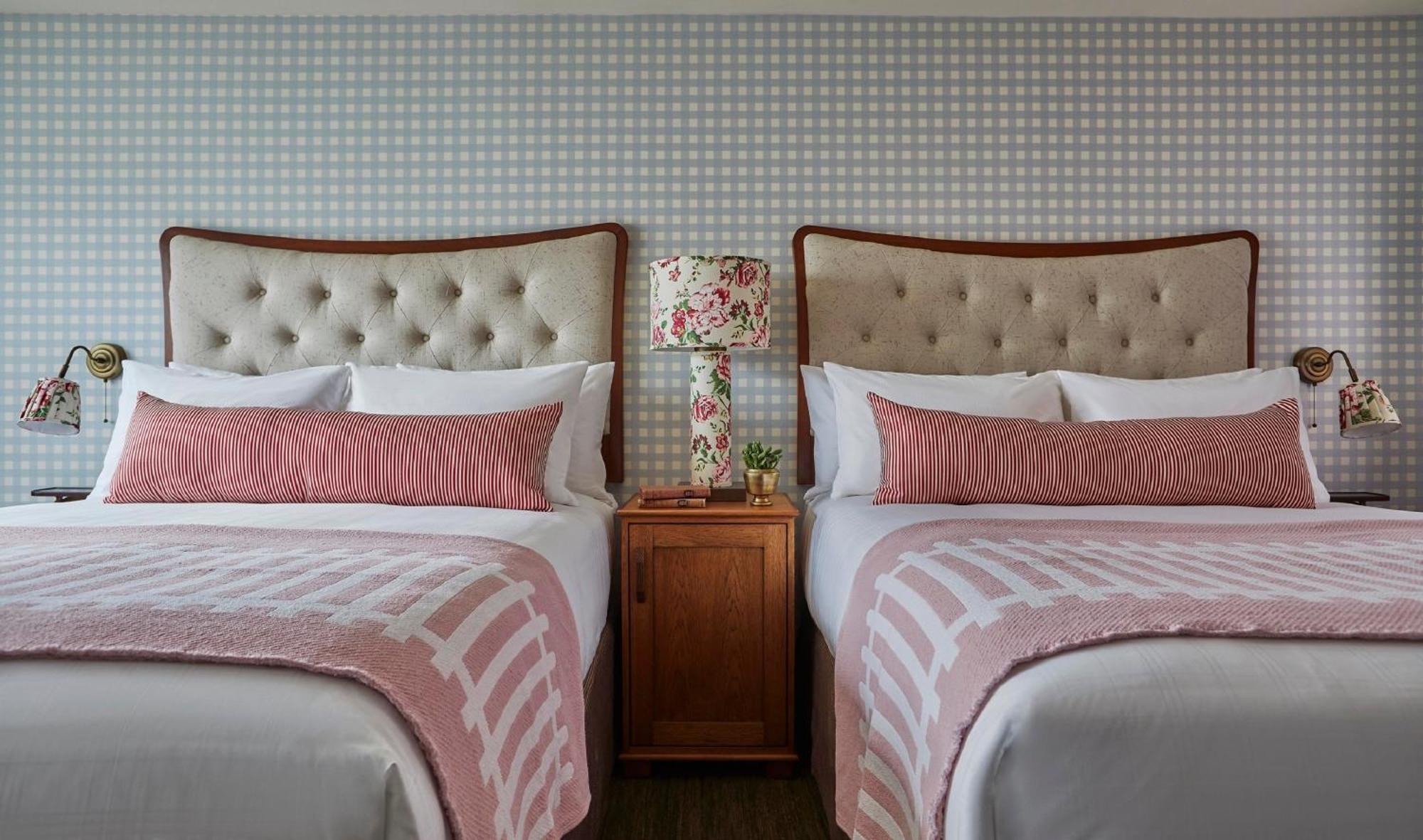 Graduate Queen Room Two Queen Beds